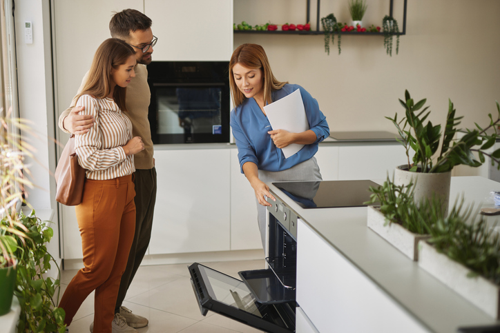 The couple visited the house to inspect it before renting.